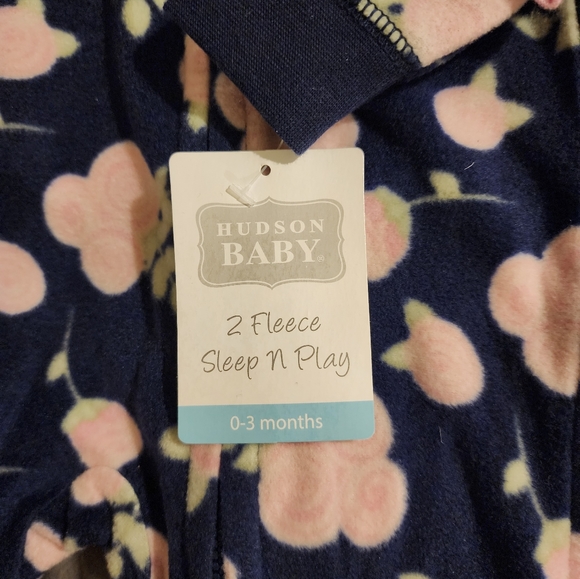 Hudson Baby, Sleep And Play - Picture 2 of 5